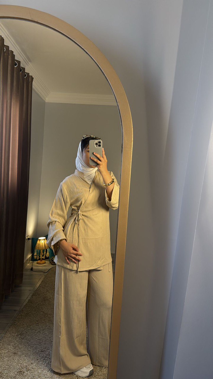 Elegant Beige Wide Suit