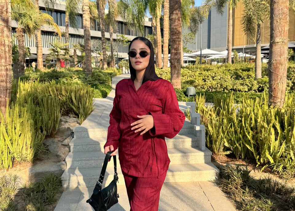 Elegant red burgandy-Wide Suit